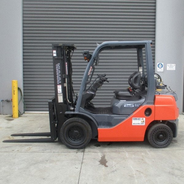 Forklift Clearance Centre - Servicing