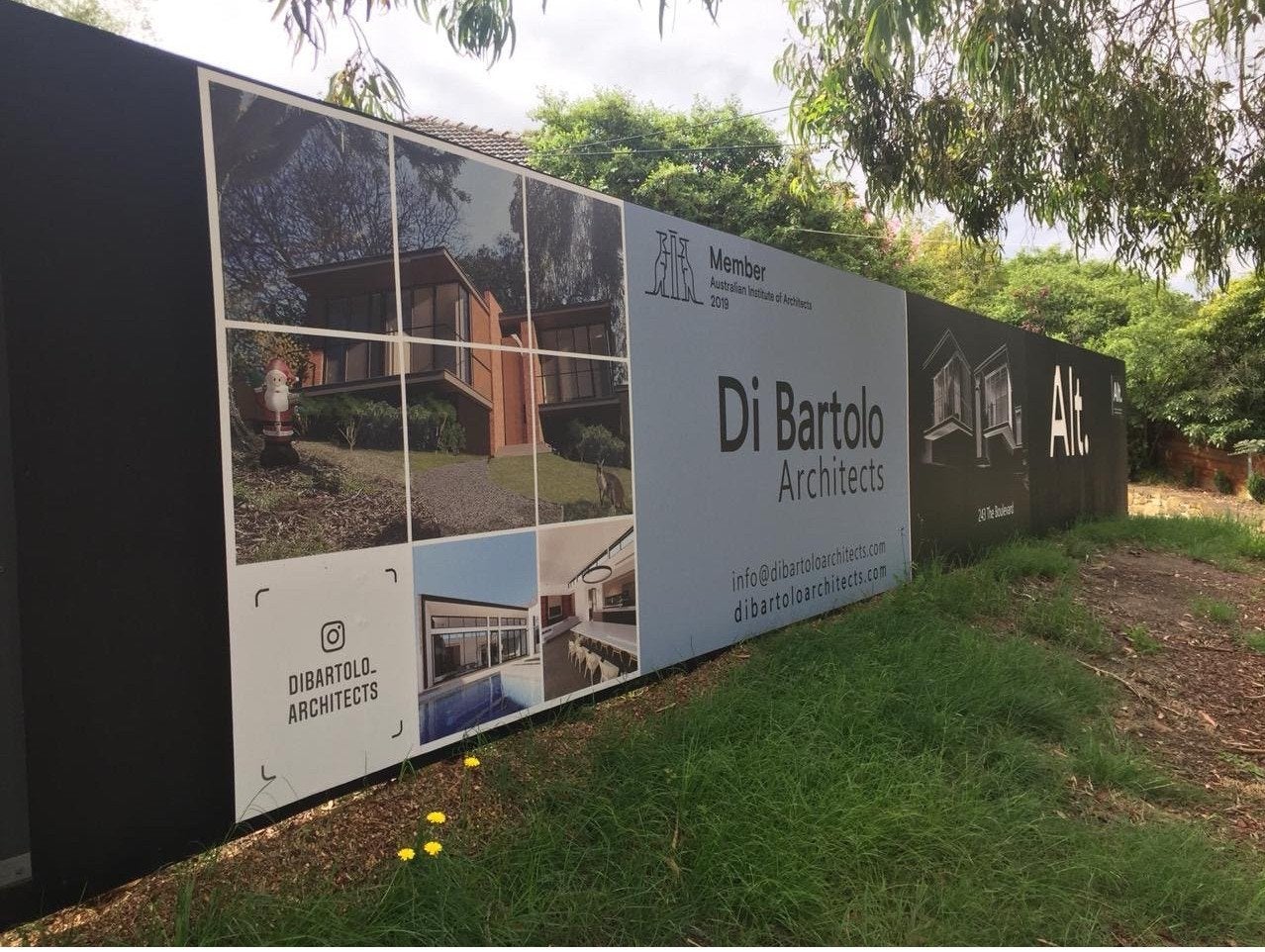 Hoarding Signage - Di Bartolo Architects - Ivanhoe