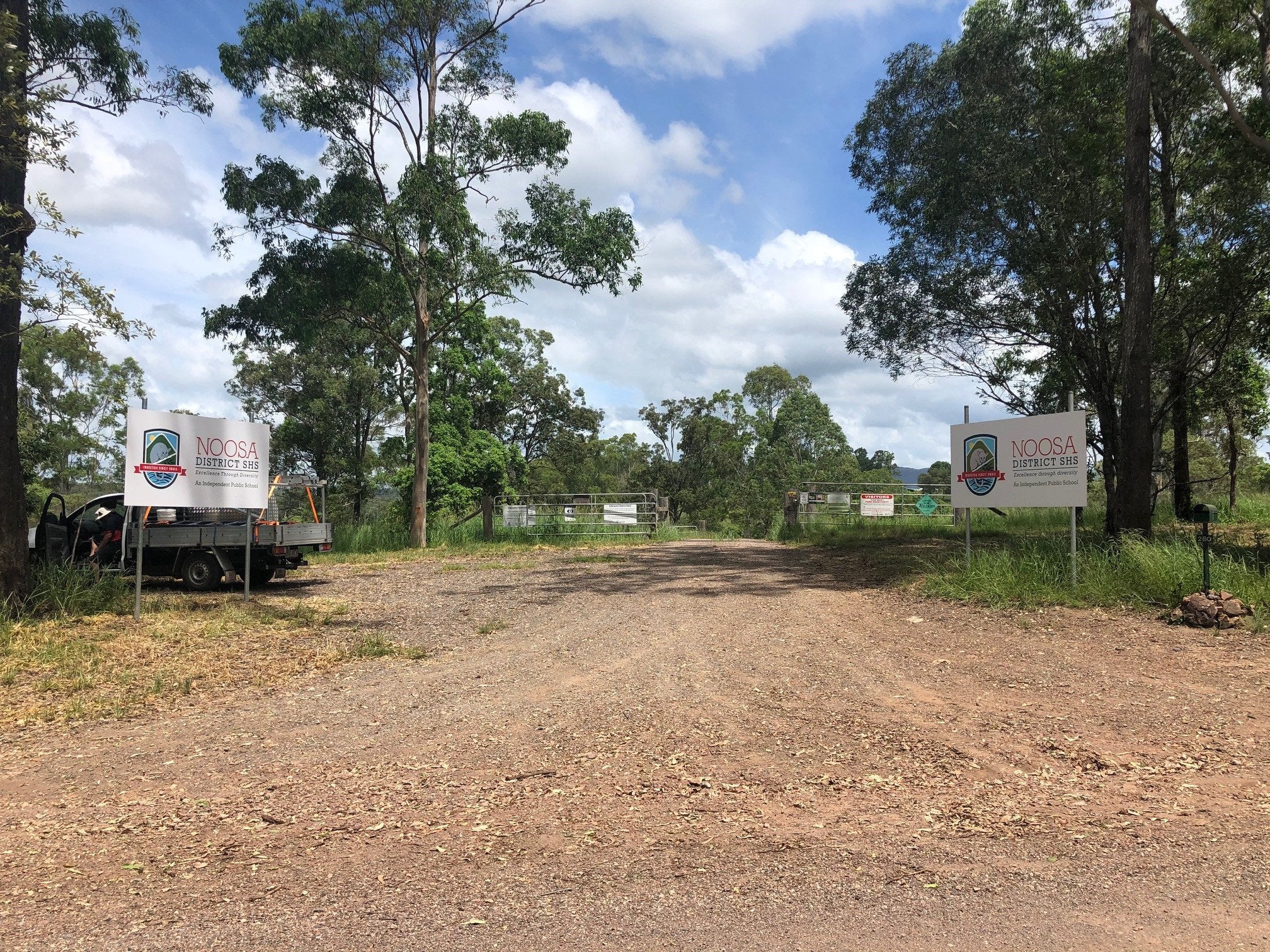 Noosa District High School Sign Installations