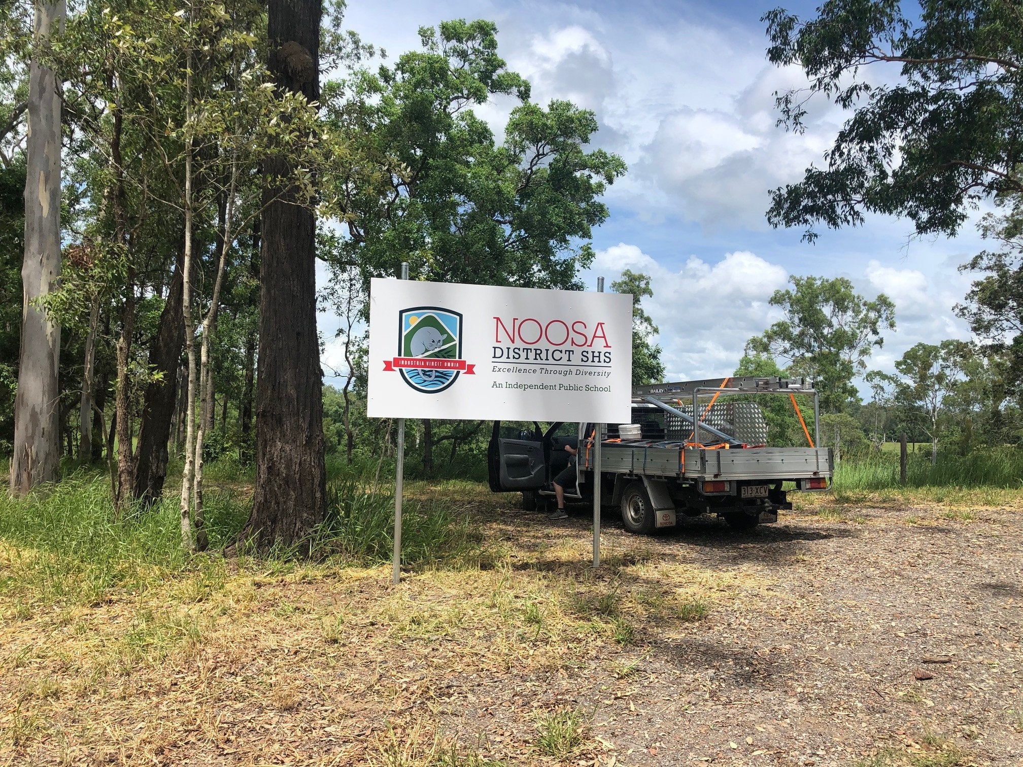 Noosa District High School Sign Installations