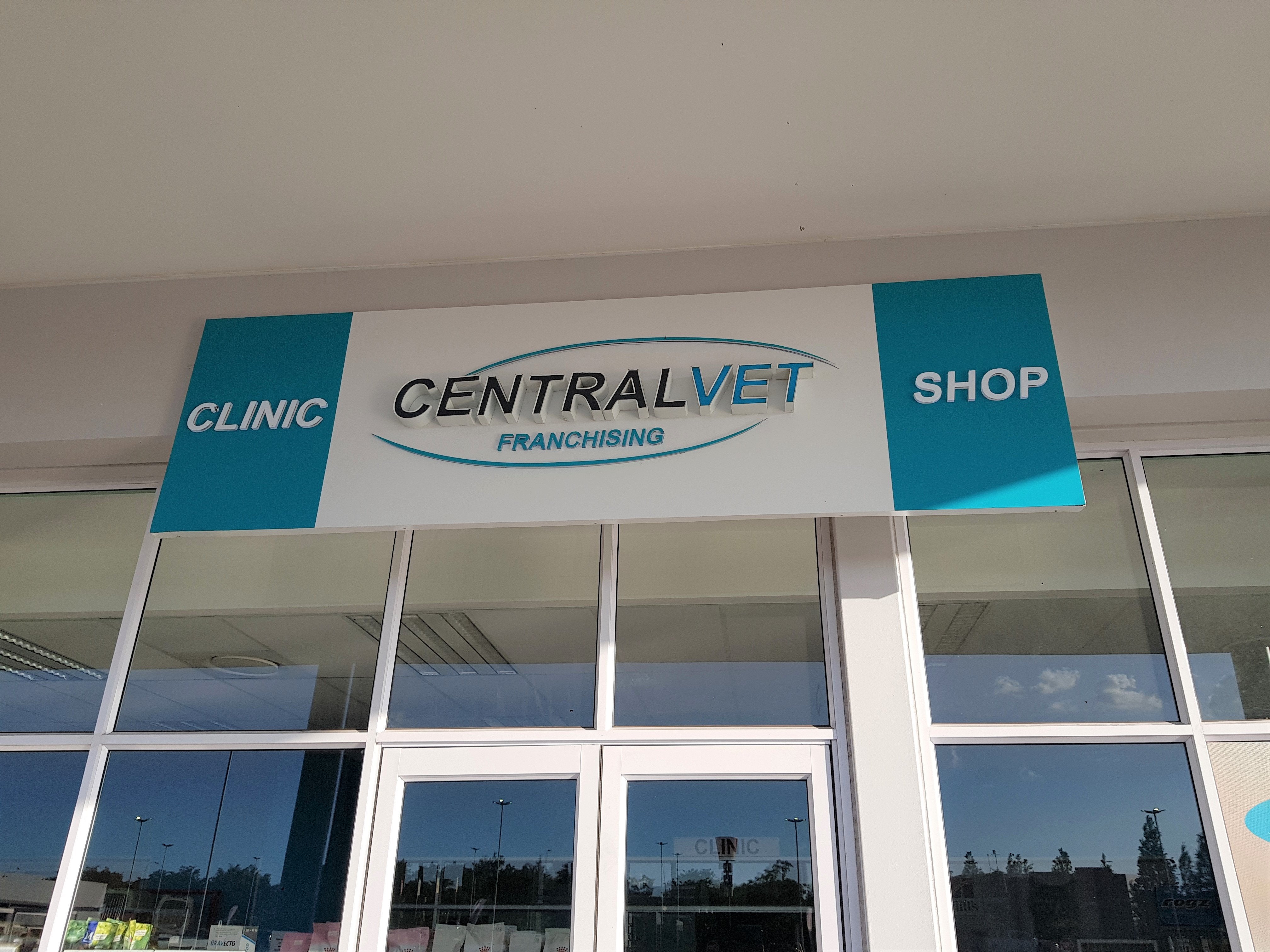 Building Signs | Central Vet