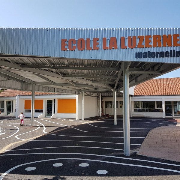 Texte en aluminium fixé sur lisse - Signarama Bordeaux Sud