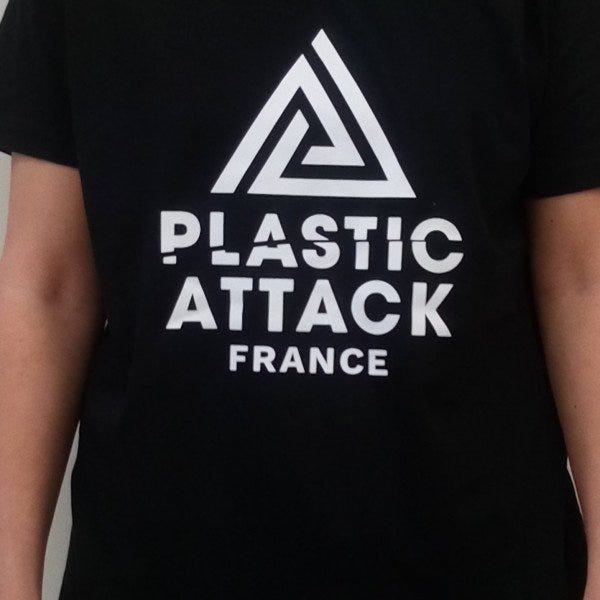 T-shirt - Plastic Attack