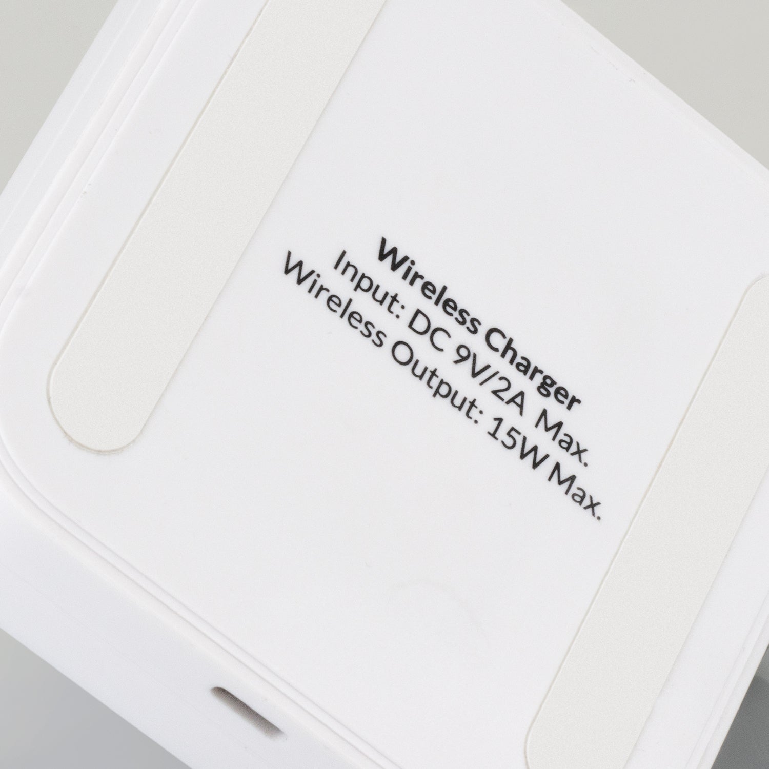 Flex Wireless Fast Charging Stand
