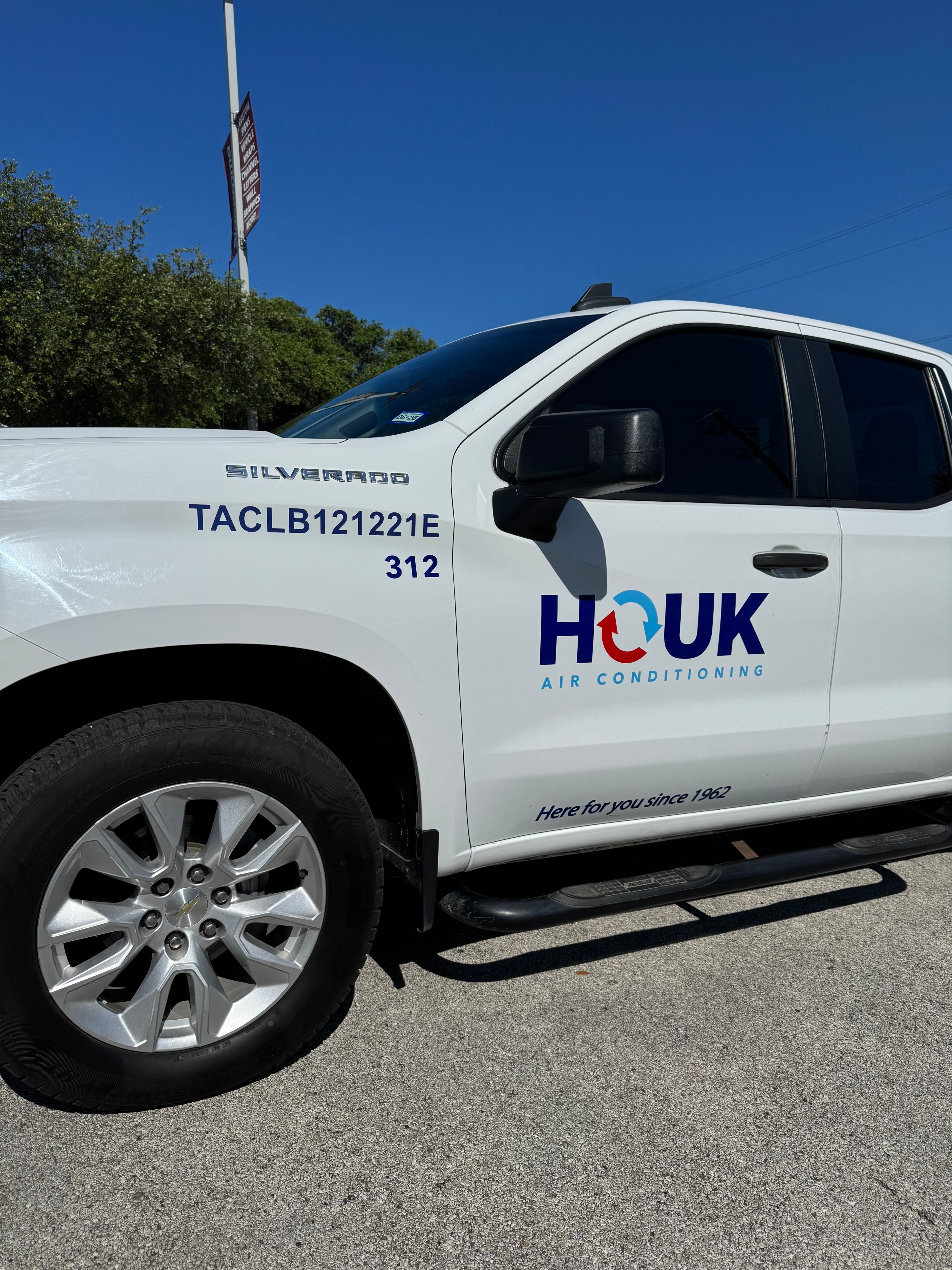 Put Your Business on the Road with Custom Spot Graphics