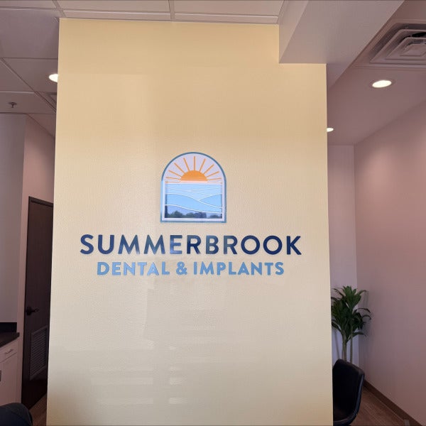 Summerbrook Dental and Implants - Custom Dimensional Letters Add a Professional Touch