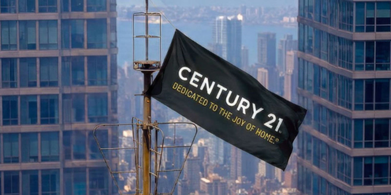 The Sarasota Brokerage That Just Gave Century 21 More Gulf Coast Muscle