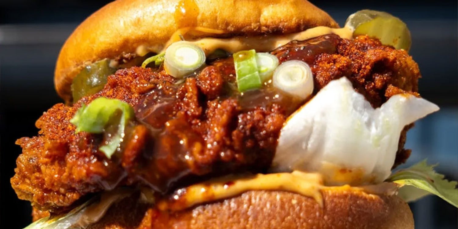 Hot Chicken Frenzy: Zinglet's Spicy Macclesfield Debut