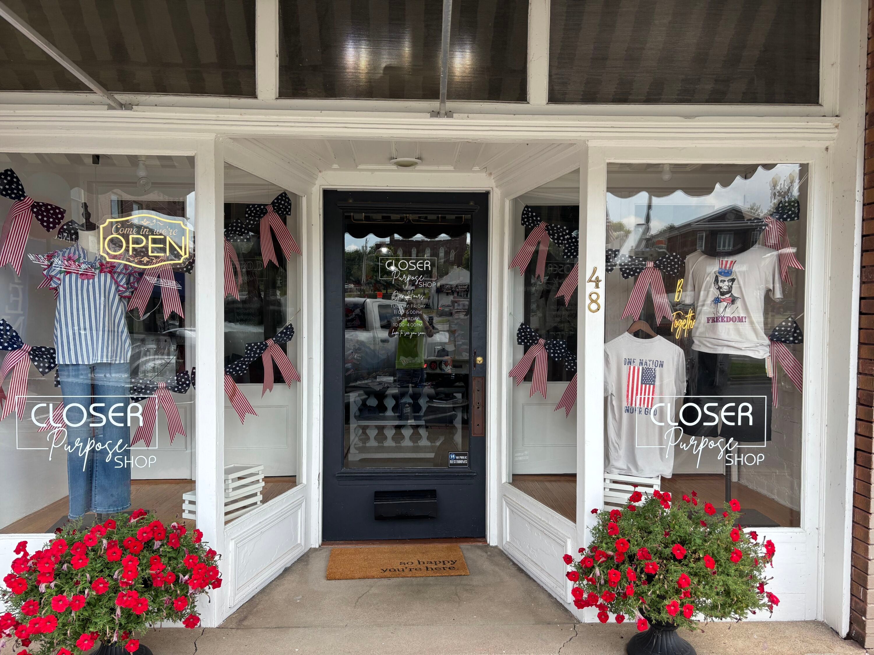 Custom Boutique Signage in Hodgenville, KY | Signarama Elizabethtown