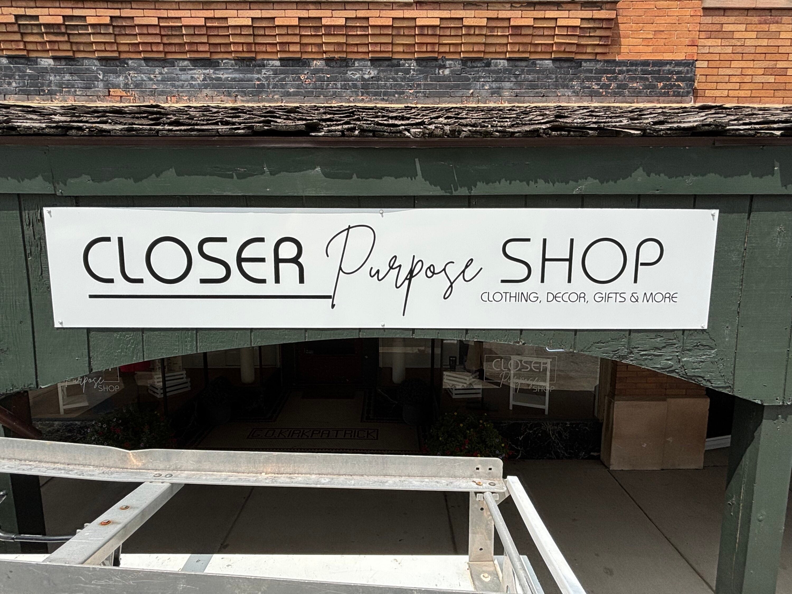 Custom Boutique Signage in Hodgenville, KY | Signarama Elizabethtown