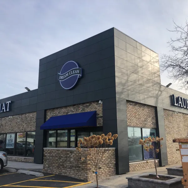 Dream Clean Laundromat Channel Letters & Awnings
