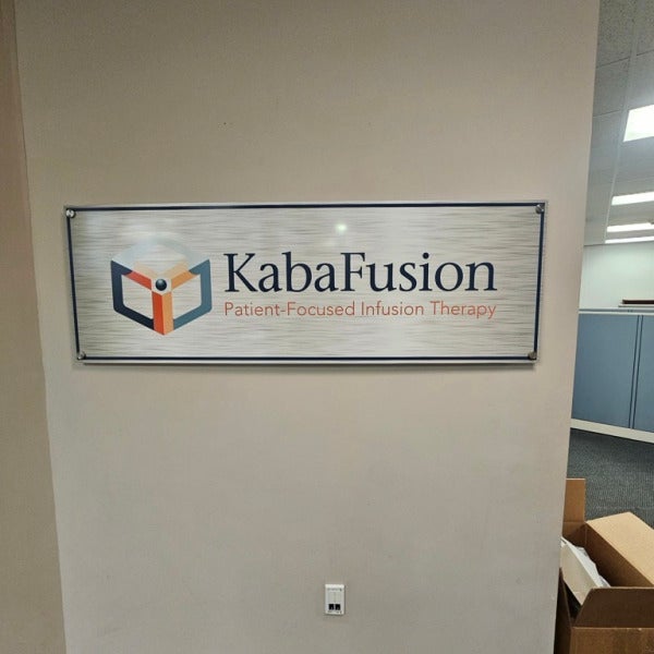 How Aluminum Prints Help Healthcare Administrators Create Patient‑Centered, High‑Performing Offices in Redmond
