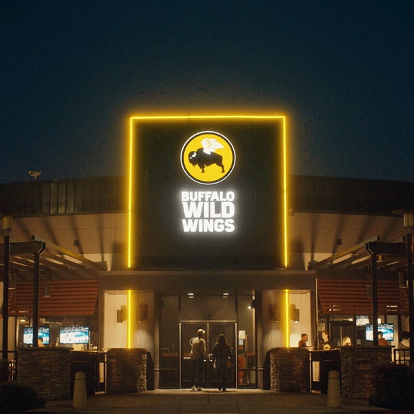 Buffalo Wild Wings soars to new heights in Piscataway Buffalo Wild Wings soars to new heights in Piscataway