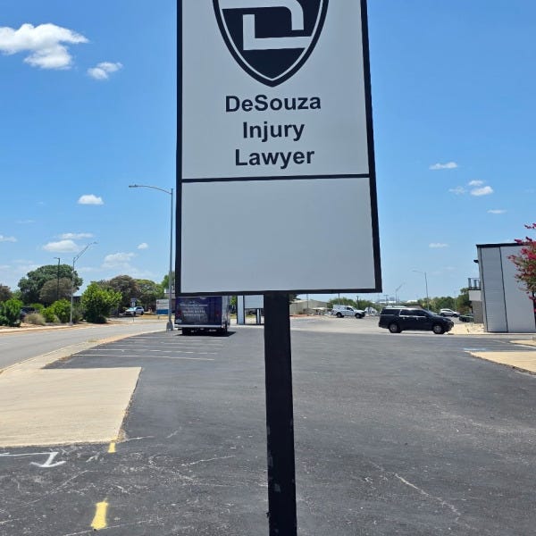 DeSouza Injury Lawyer_Pylon Sign_Exterior Sign