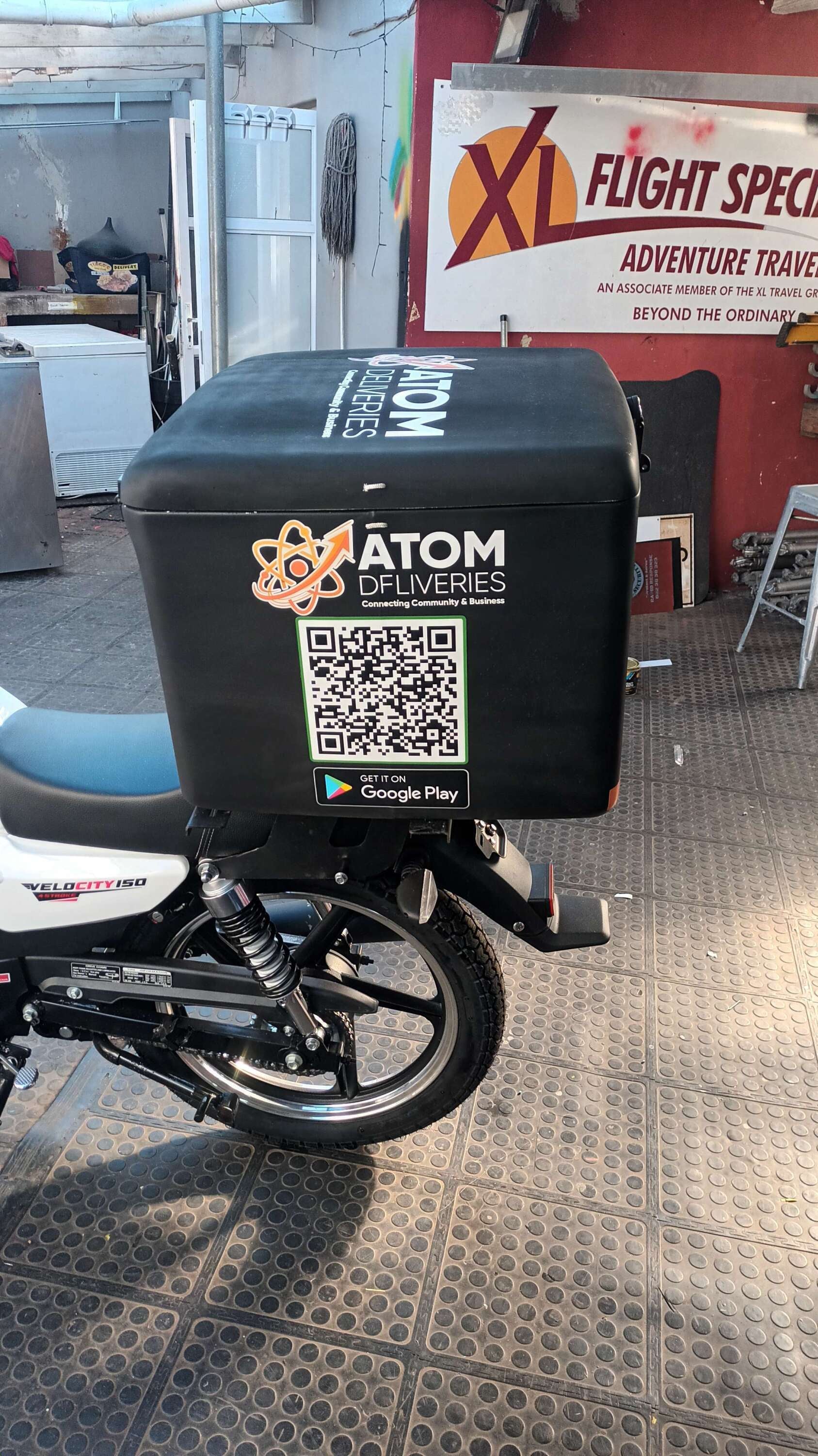 Atom Deliveries – Mobile Branding