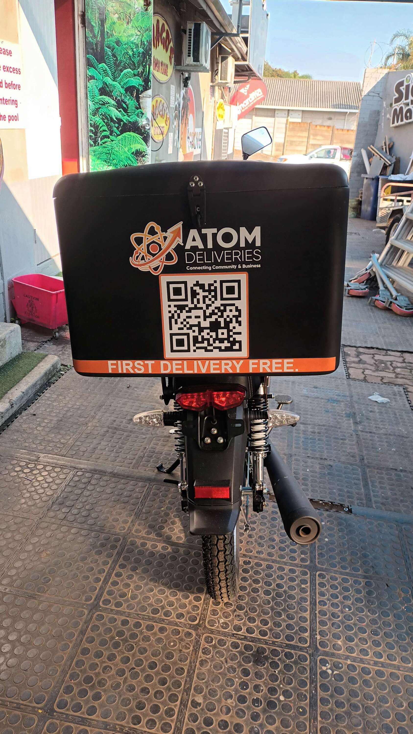 Atom Deliveries – Mobile Branding
