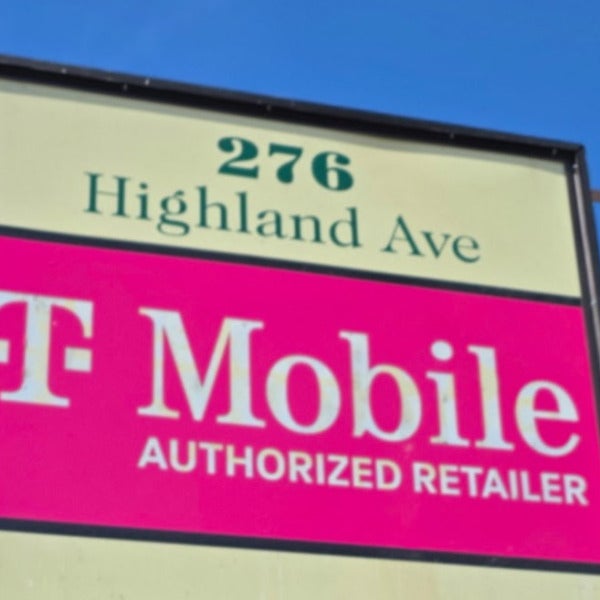 Shopping Center Pylon Sign Refresh | T-Mobile & Supercuts Directory Sign