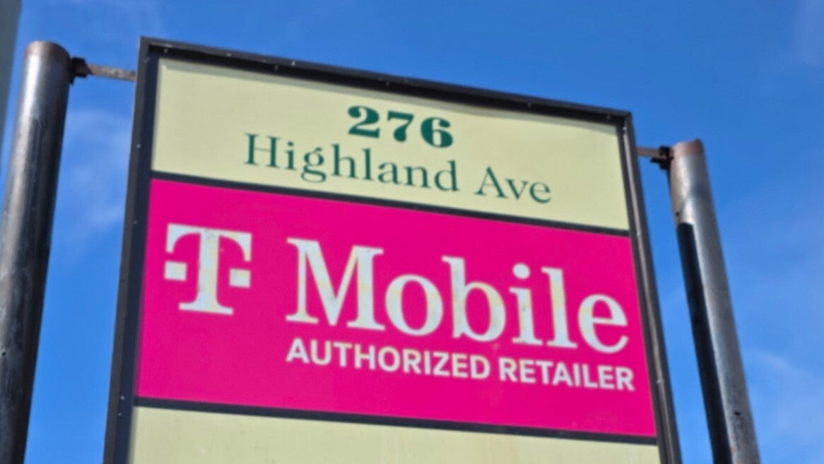 Shopping Center Pylon Sign Refresh | T-Mobile & Supercuts Directory Sign