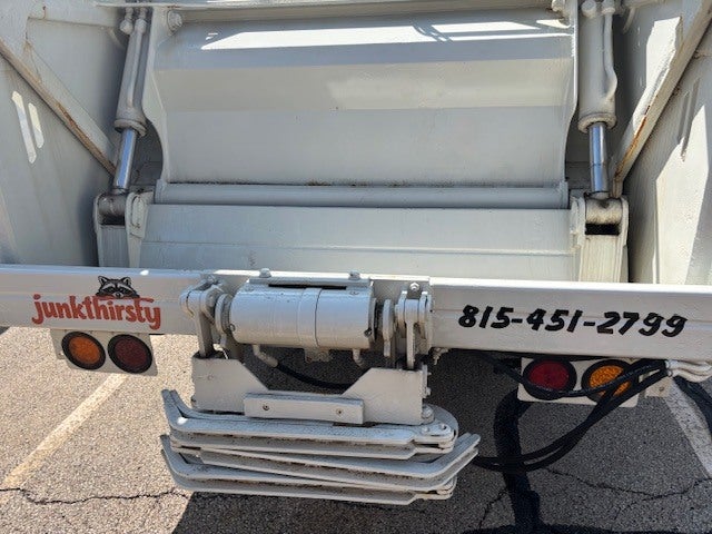Garbage Truck Graphics Project