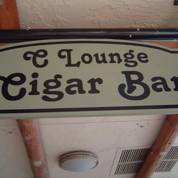 c lound cigar bar
