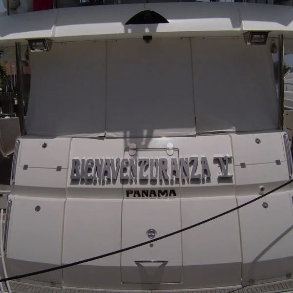 bienavenzuranza V panama boat sign