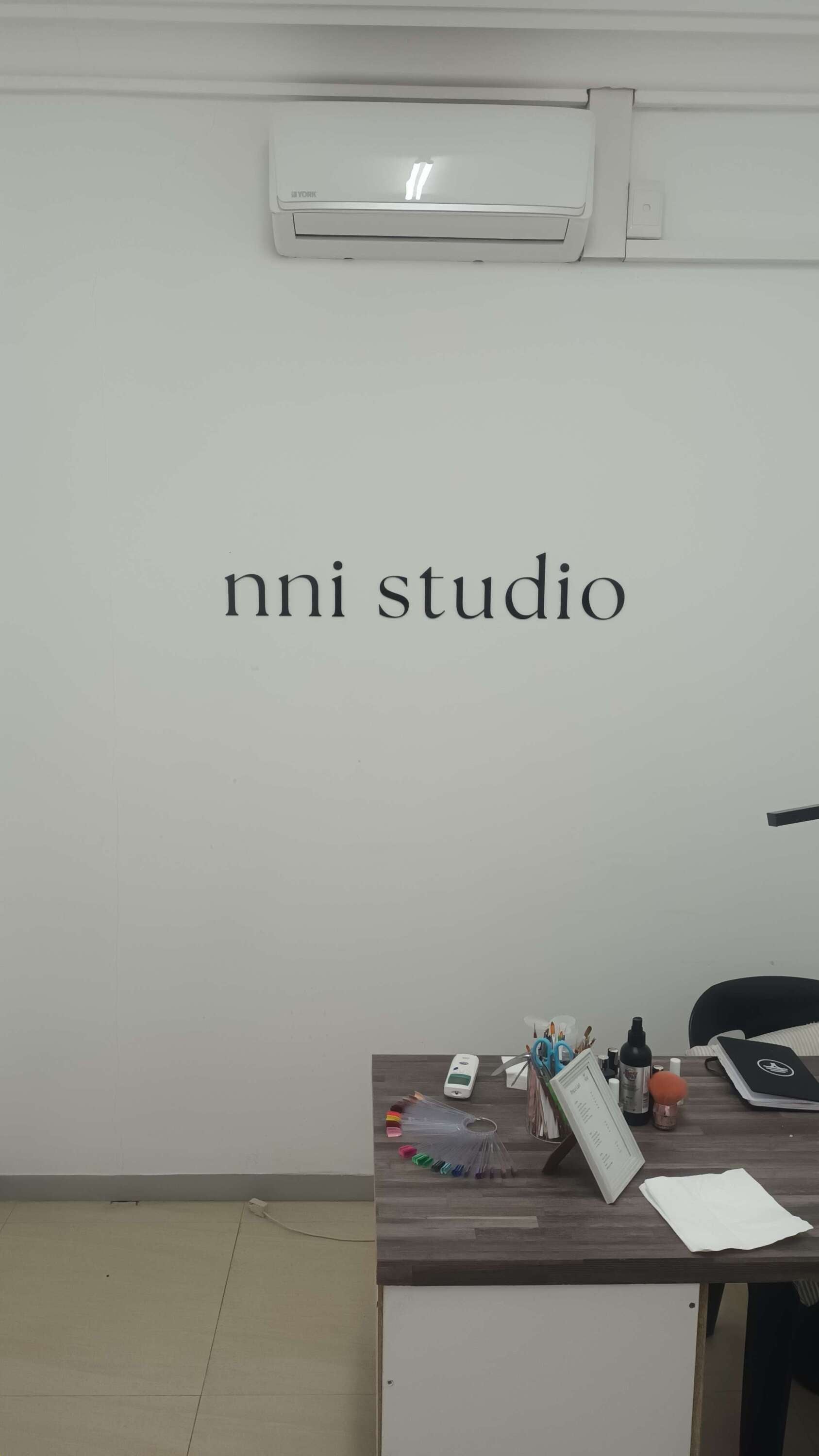 NNI Studio Window Vinyl