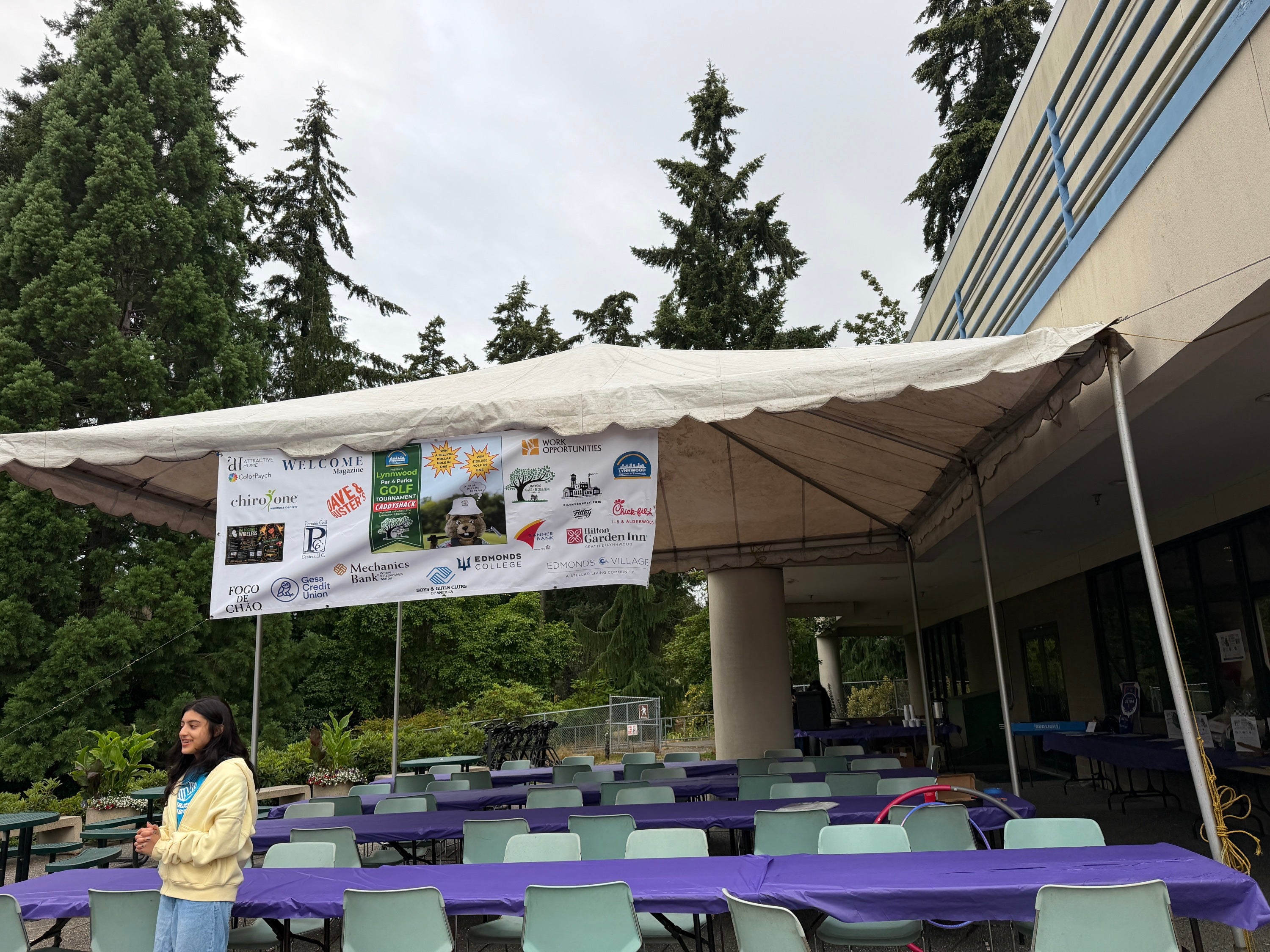 Supporting the Lynnwood Chamber's Annual Golf Tournament
