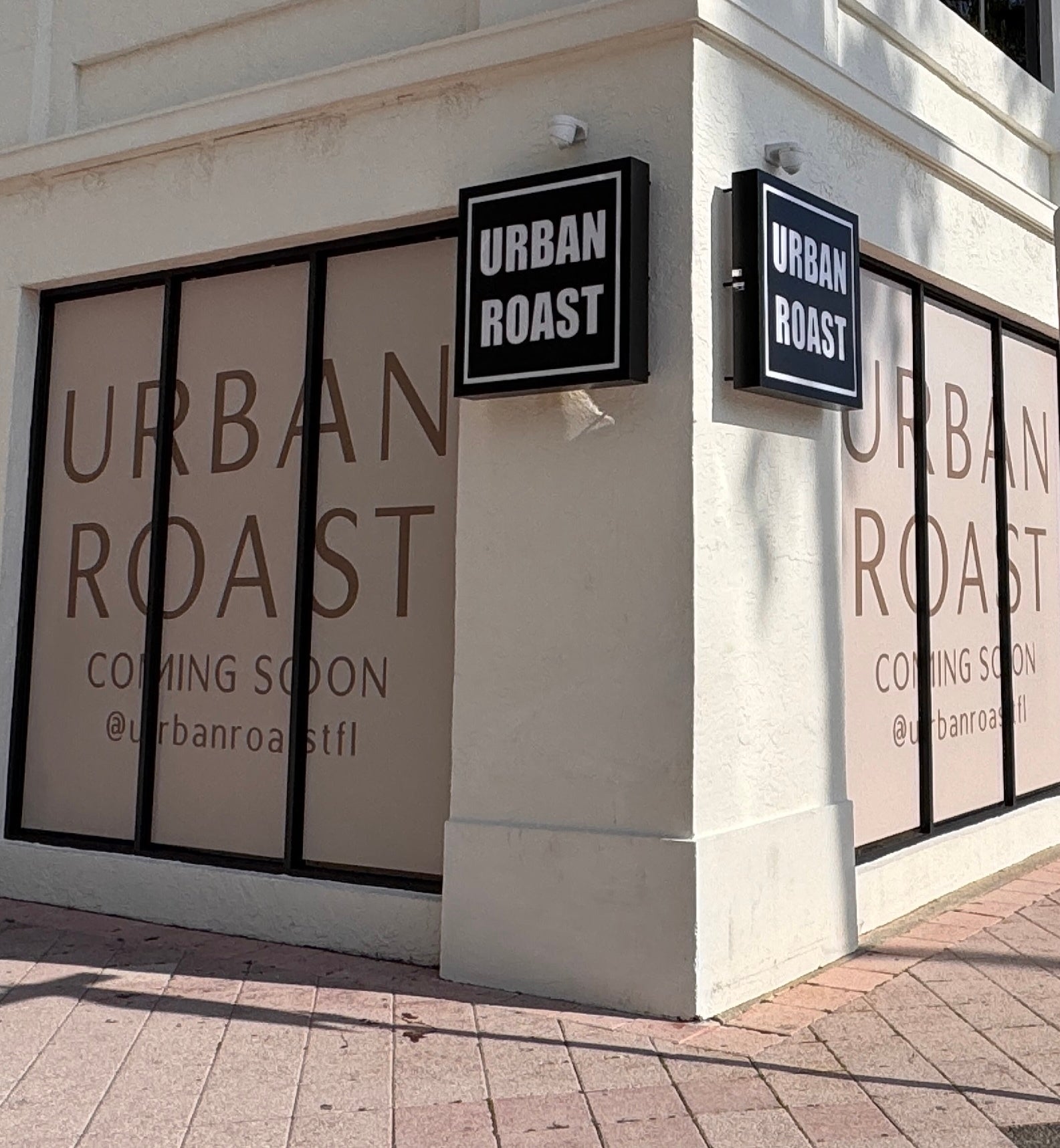 Illuminated Signs with Front Lighting, Back Lighting, and Edge Lighting