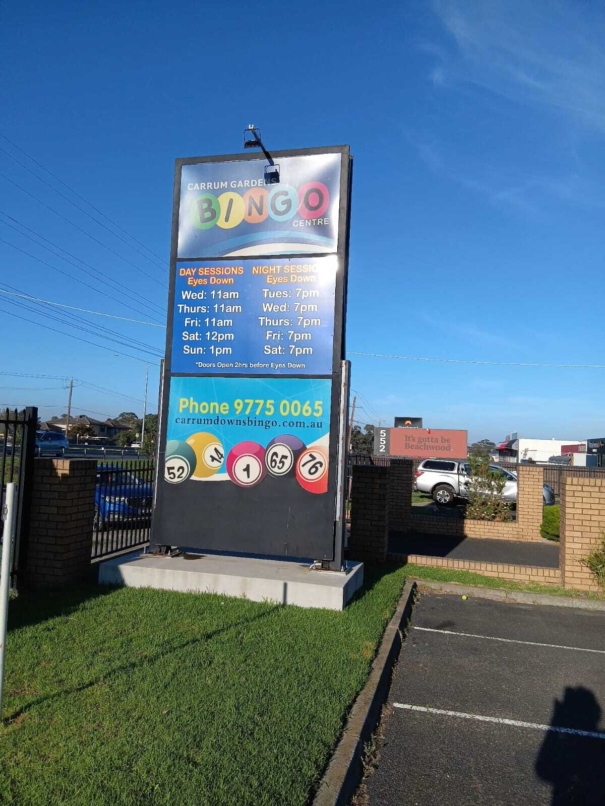 Signage services in Carrum Downs