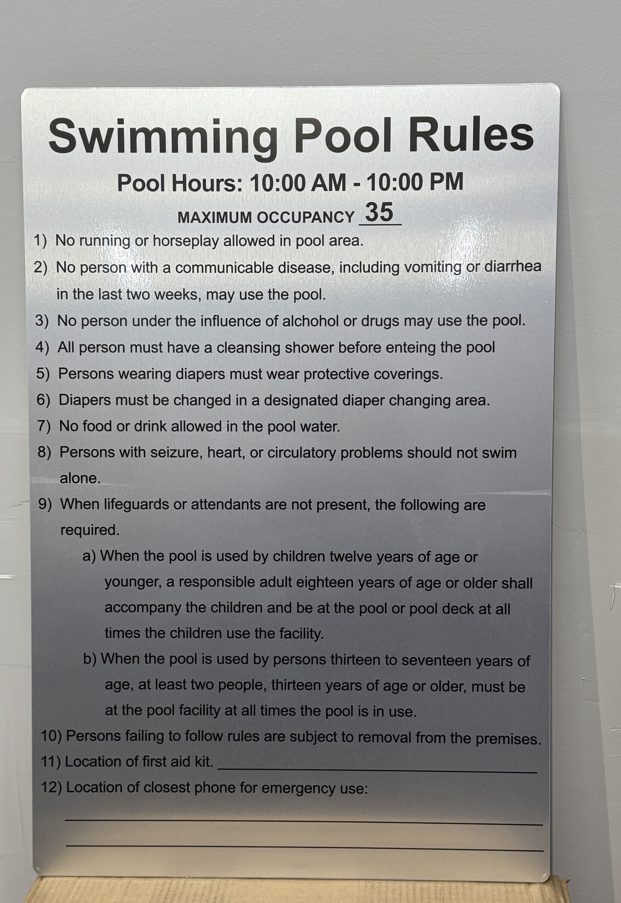 Signage solution for Ballinger Commons in Shoreline, WA
