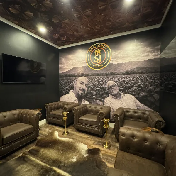 Smoky Justice Cigar Lounge_Wall Mural1
