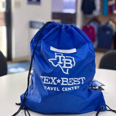 https://cdn.gorilladash.com/images/media/22107893/fully-promoted-usa-your-employee-welcome-gifts-can-look-like-this-too-square-6a695b2f09fbd.jpg?auto=webp&crop=1%3A1%2Csmart&width=400