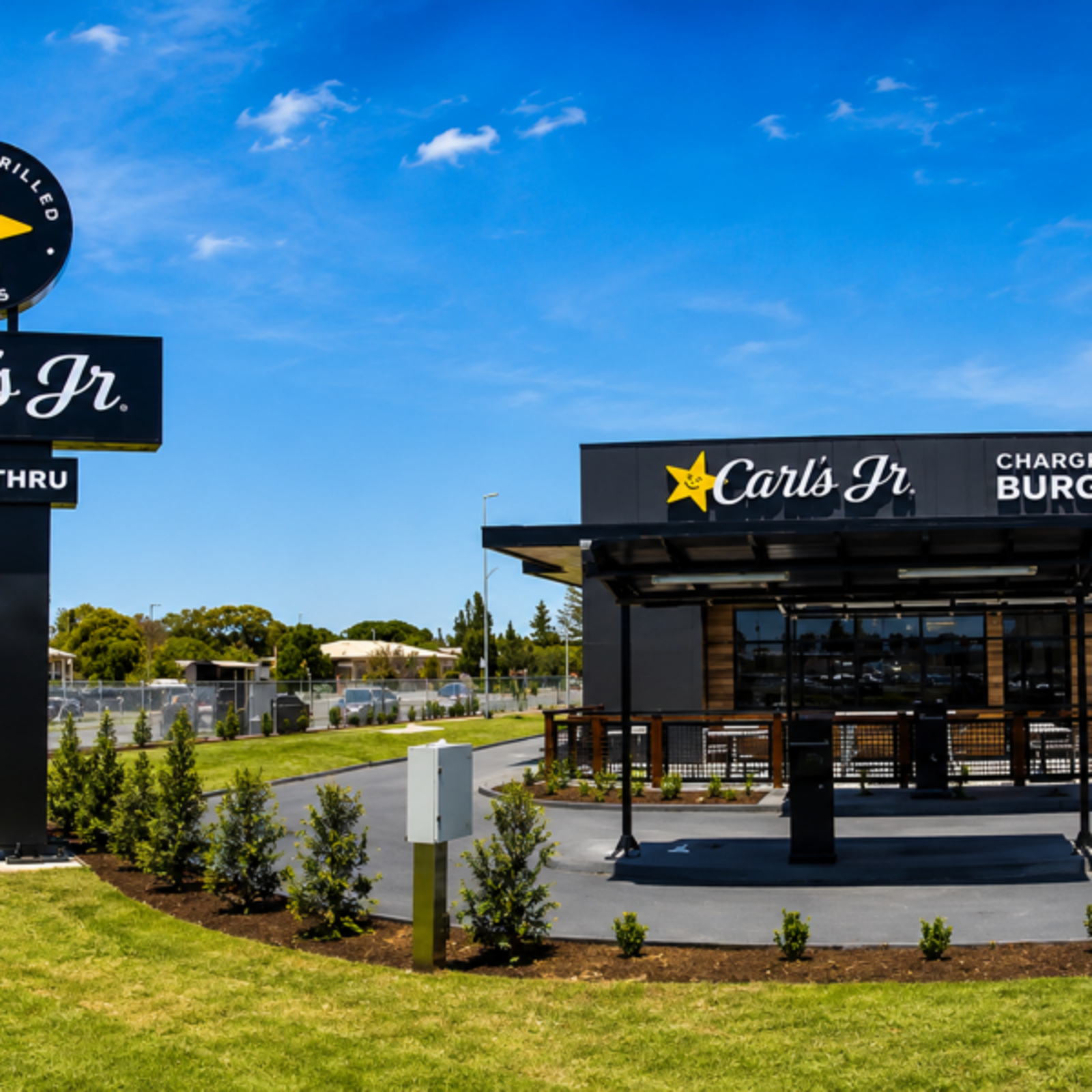 Cafes & Restaurants