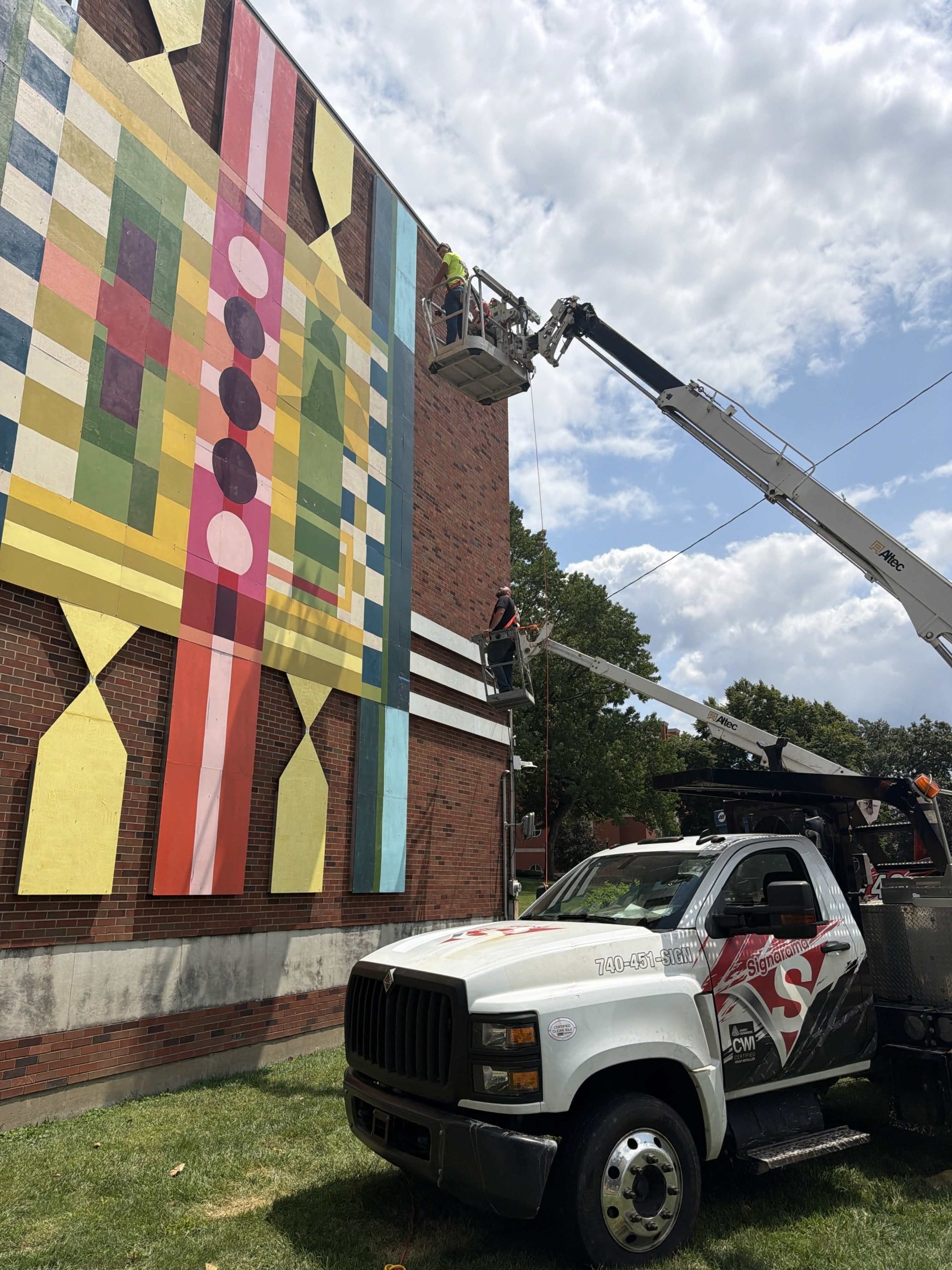Signarama Rivercities Brings Marshall University's Vision to Life with Stunning New Smith Hall Mural
