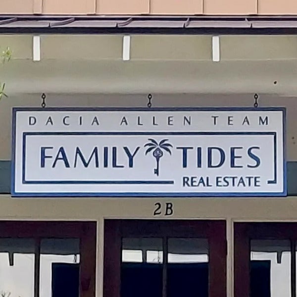 Family Tides Hanging