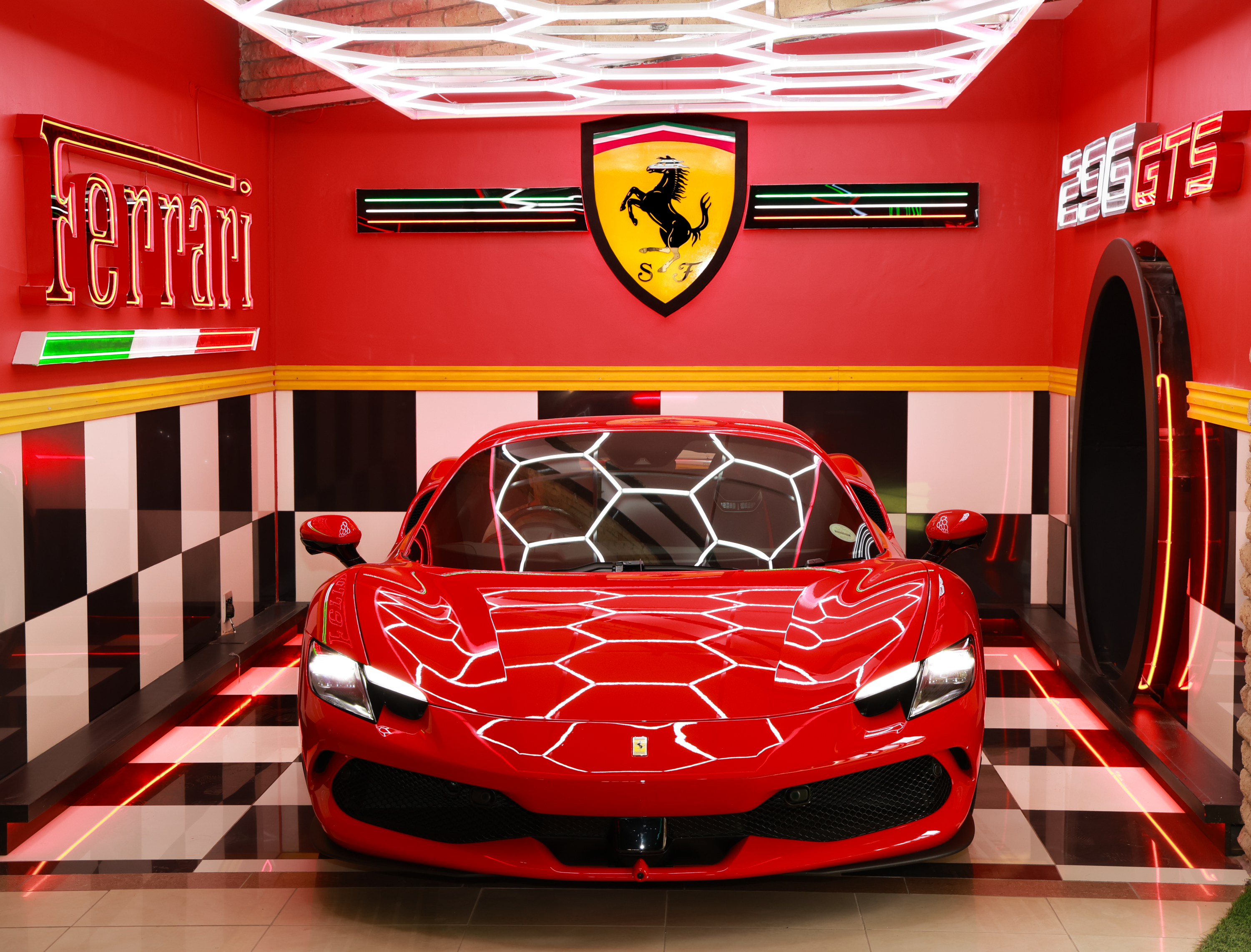 FROM AN EMPTY ROOM TO AN ABSOLUTE SHOWSTOPPER!