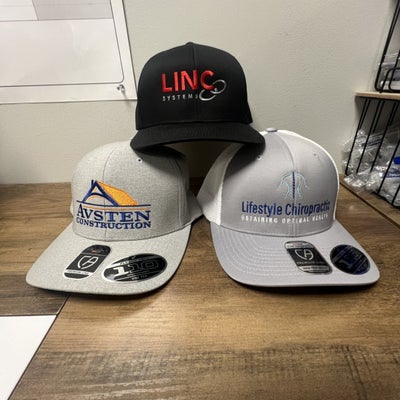 https://cdn.gorilladash.com/images/media/22112855/fully-promoted-usa-spec-sample-hats-square-6a6cb850101c6.jpeg?auto=webp&crop=1%3A1%2Csmart&width=400