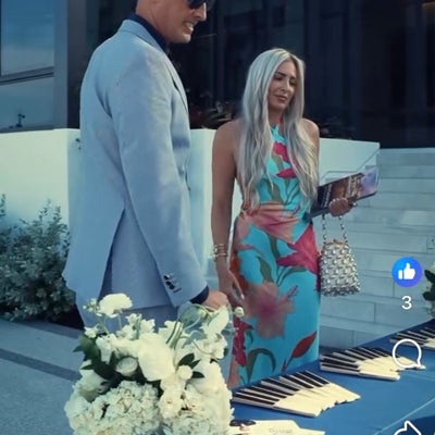 https://cdn.gorilladash.com/images/media/22128979/fully-promoted-usa-fully-promoted-hollywood-custom-event-registration-table-hollywood-fljpg-square-6a7388807d0b0.jpeg?auto=webp&crop=1%3A1%2Csmart&width=400
