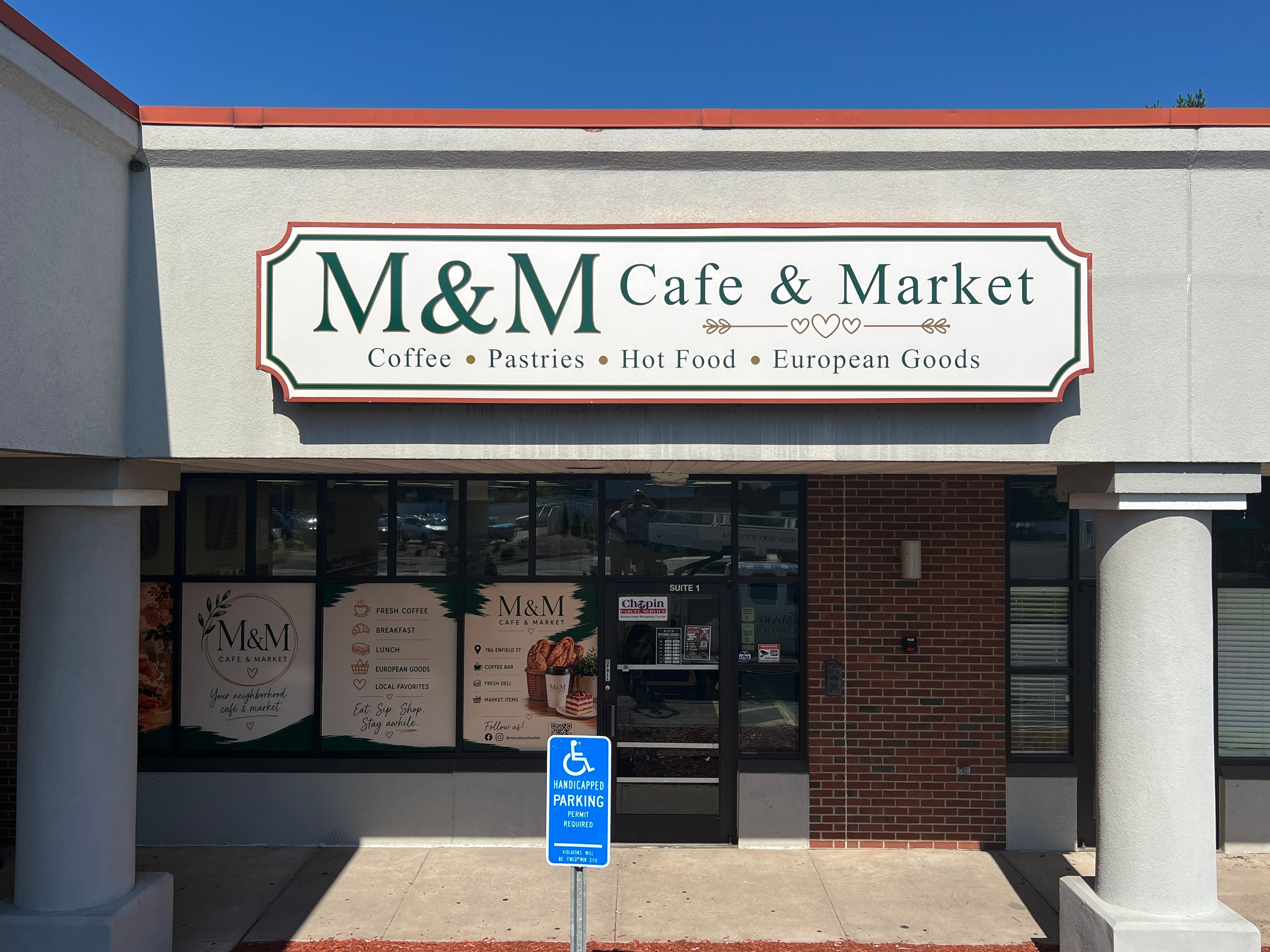 M&M Cafe & Market