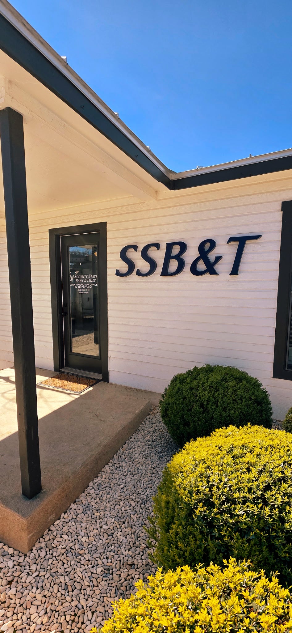 Business & Company Signs