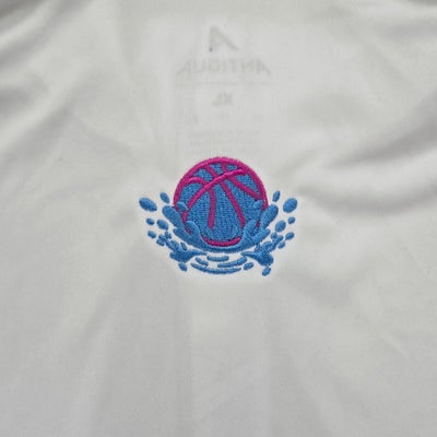 https://cdn.gorilladash.com/images/media/22156006/fully-promoted-usa-splash-basketball-logo-closeup-square-6a7de19062ce4.jpg?auto=webp&crop=1%3A1%2Csmart&width=400