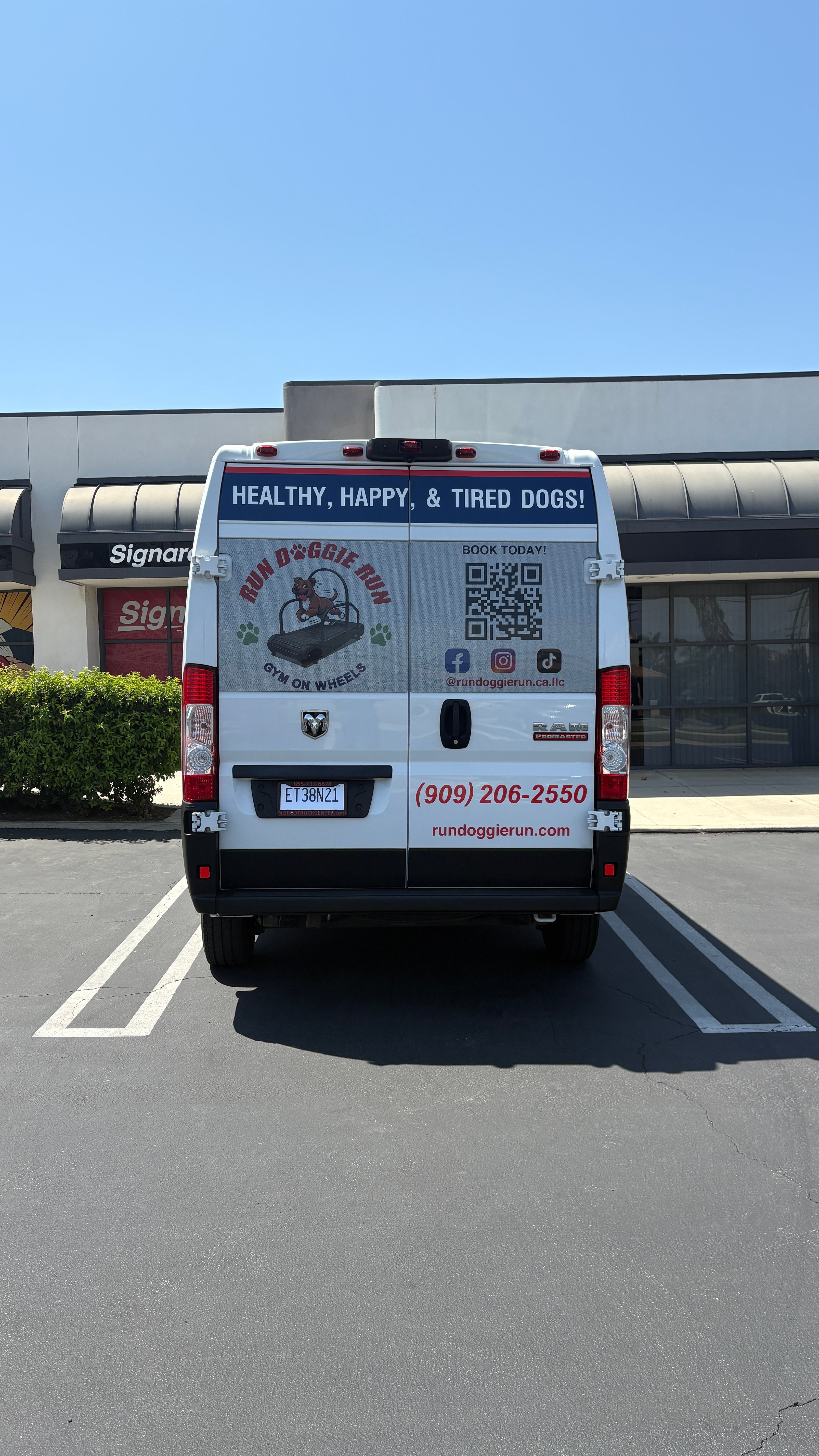 Custom Van Graphics for Run Doggie Run
