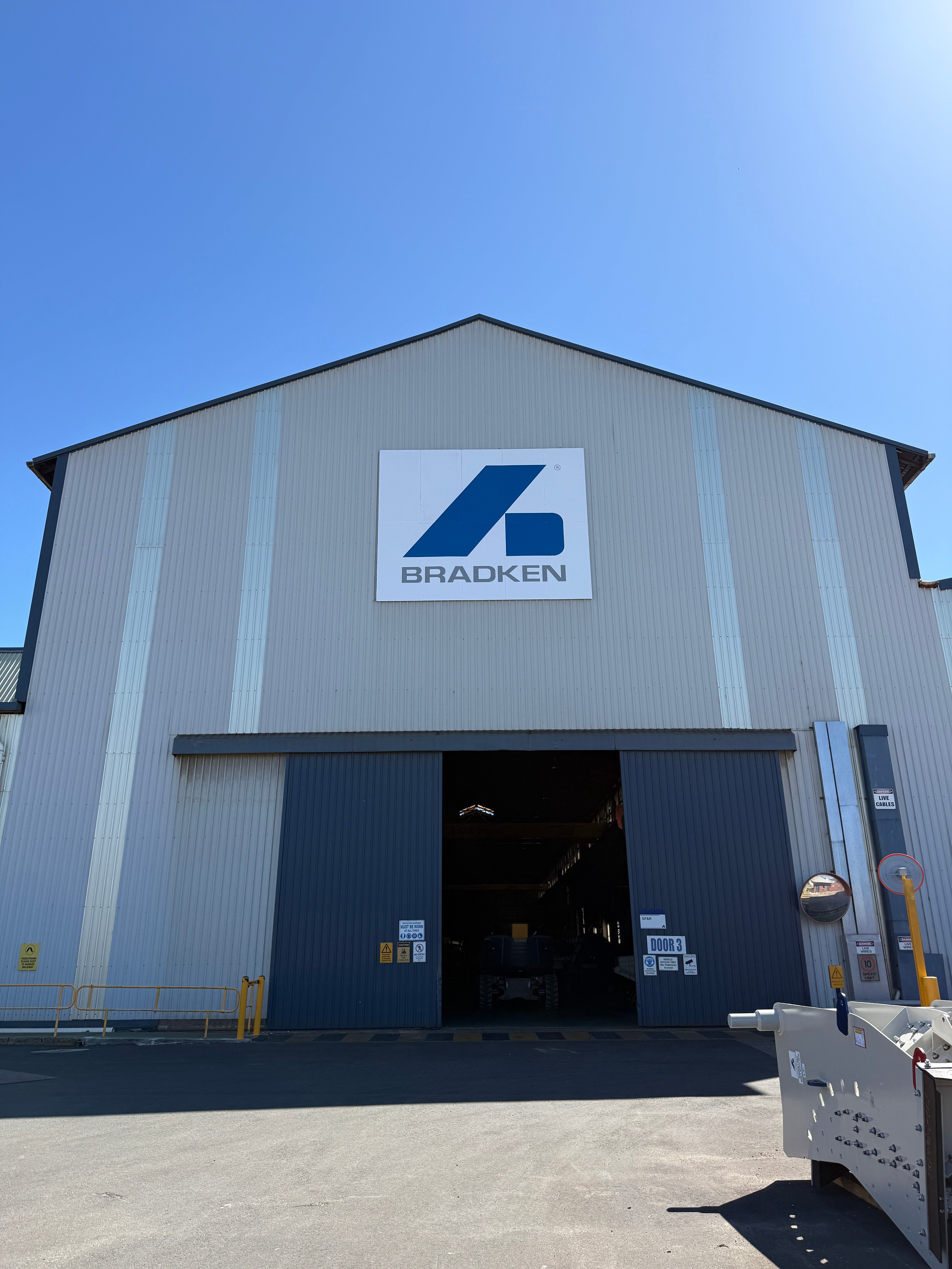 Big Signage, Bigger Impact: Delivering Large-Format Building Signage for Bradken