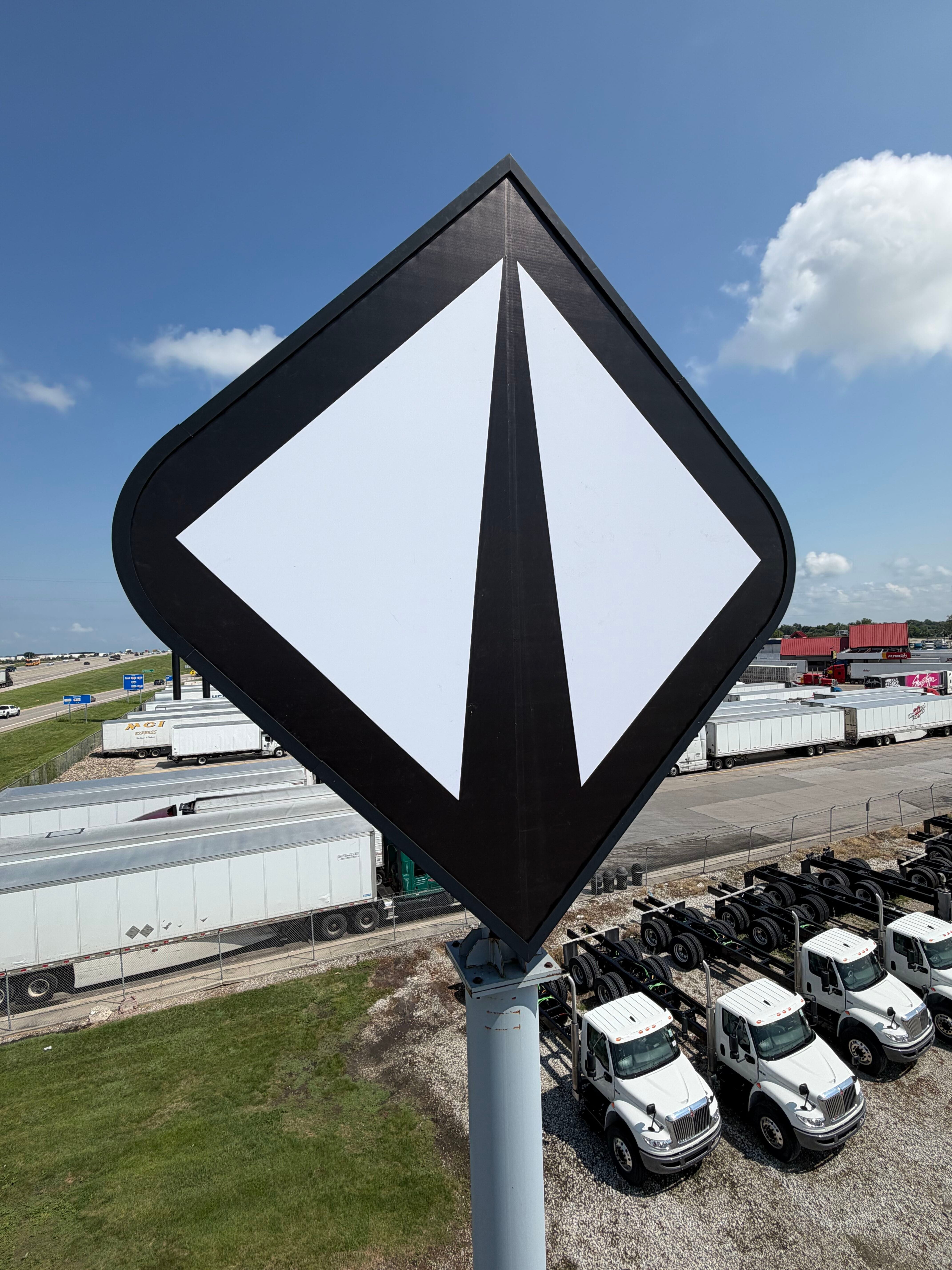 Ascendance Truck Centers Rebrand in Altoona: A Complete Signage Refresh