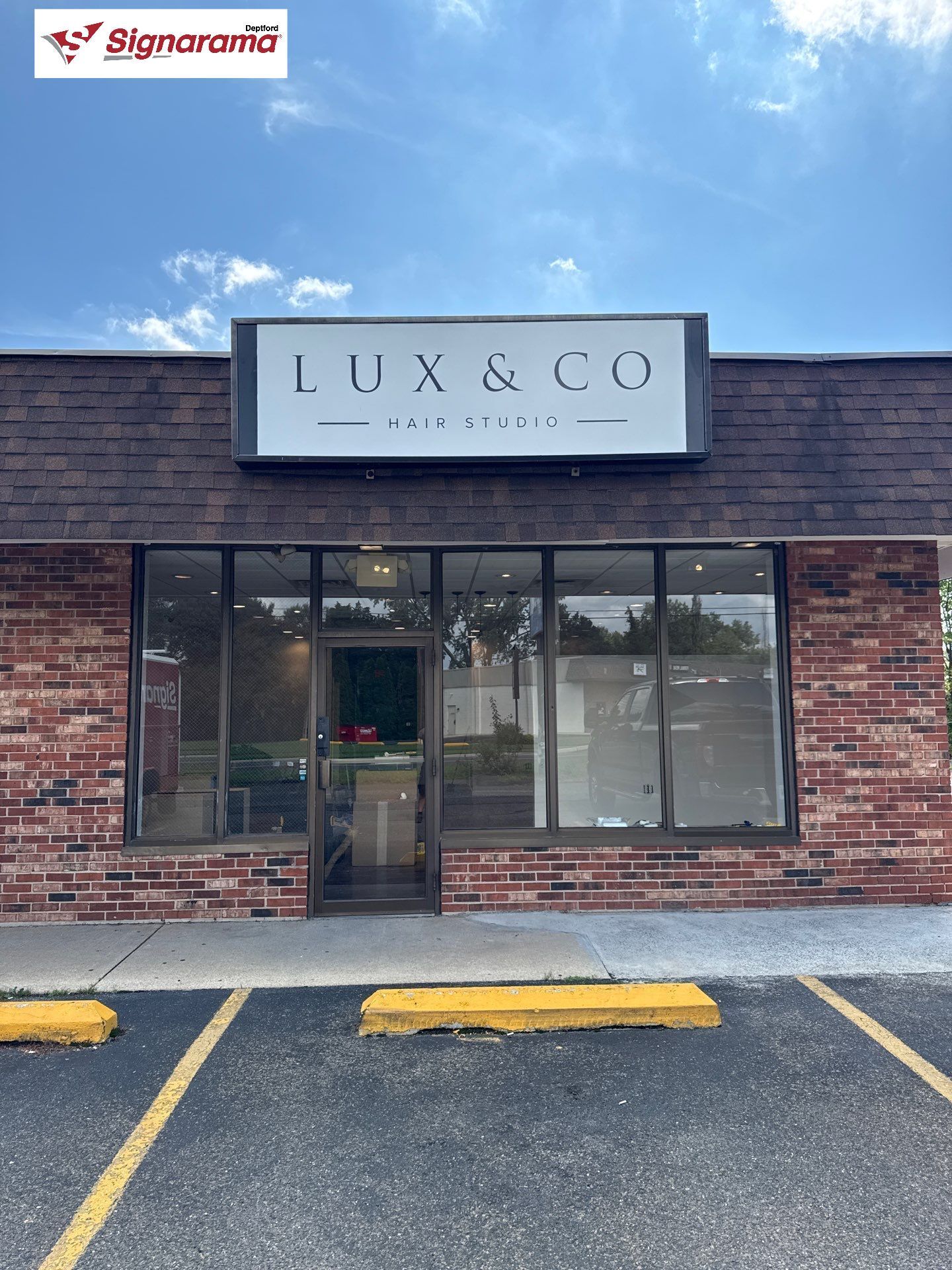 Building Sign in Turnersville
