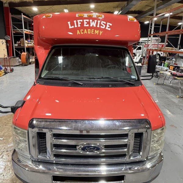 LifeWise_Front Bus_Full Wrap