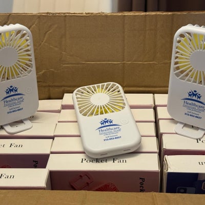 https://cdn.gorilladash.com/images/media/22181891/fully-promoted-usa-hand-fan-square-6a888a6fd2fd5.jpeg?auto=webp&crop=1%3A1%2Csmart&width=400