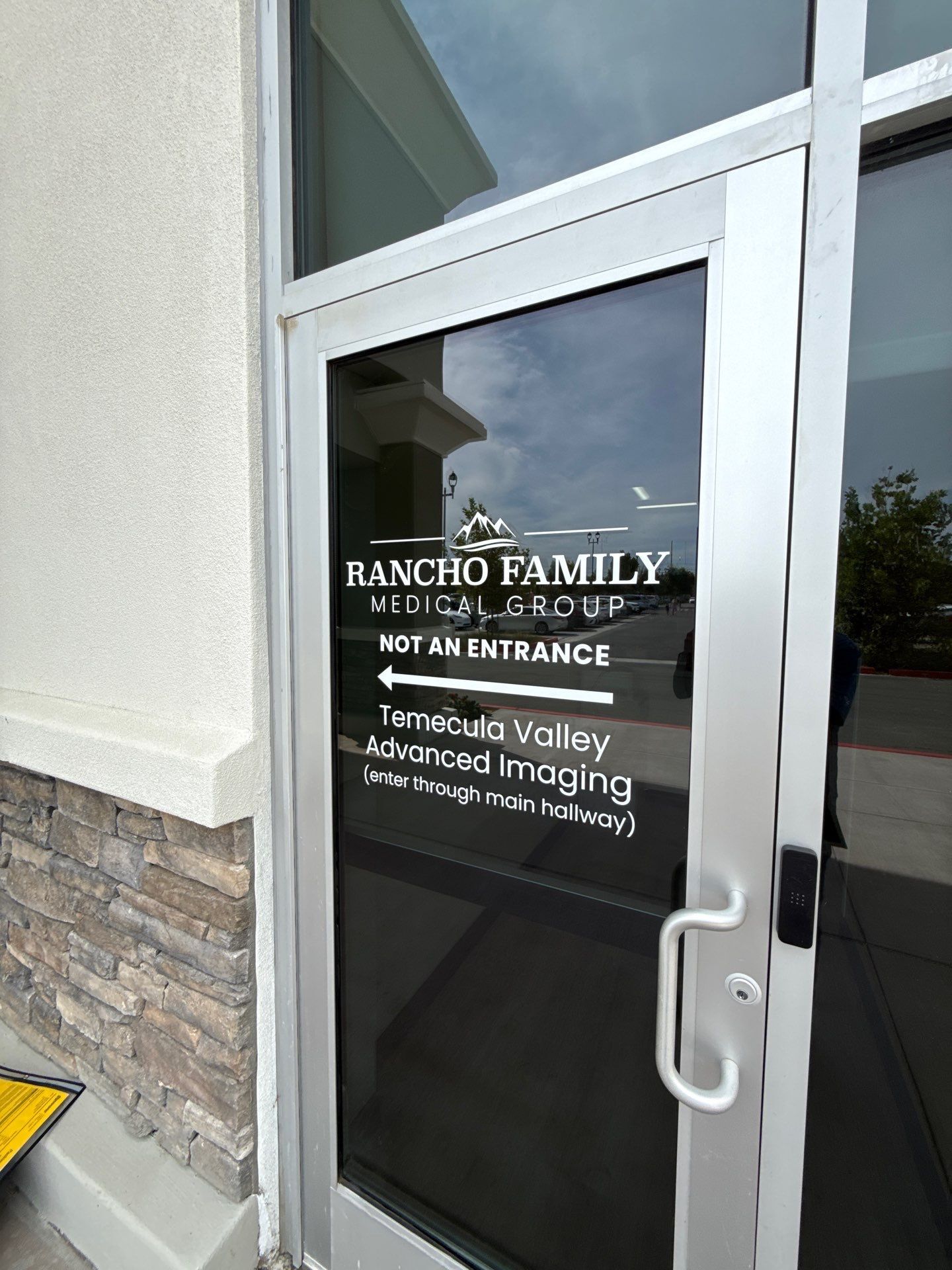 Wayfinding Door Graphic for Rancho Family Medical Group Temecula Valley | Signarama Temecula