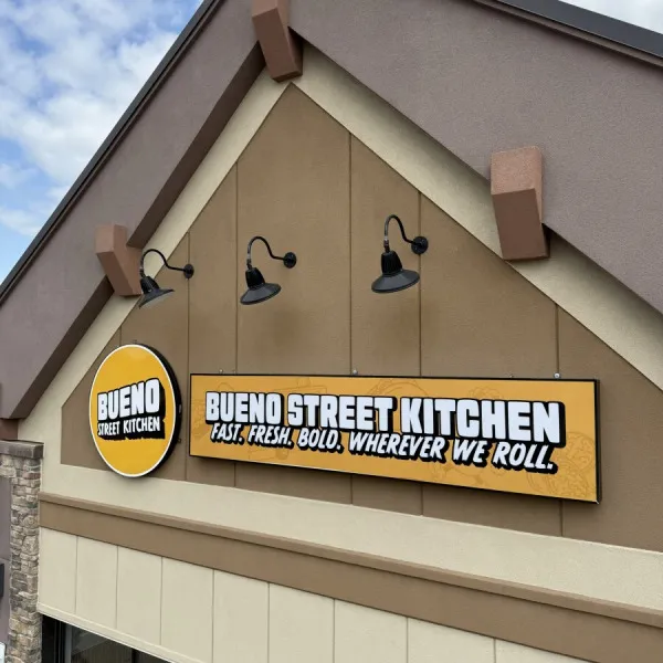 Bueno Street Kitchen 4