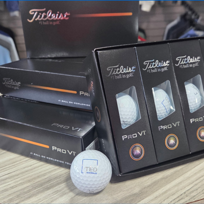 https://cdn.gorilladash.com/images/media/22197243/fully-promoted-usa-golf-balls-square-6a8f458796222.png?auto=webp&crop=1%3A1%2Csmart&width=400